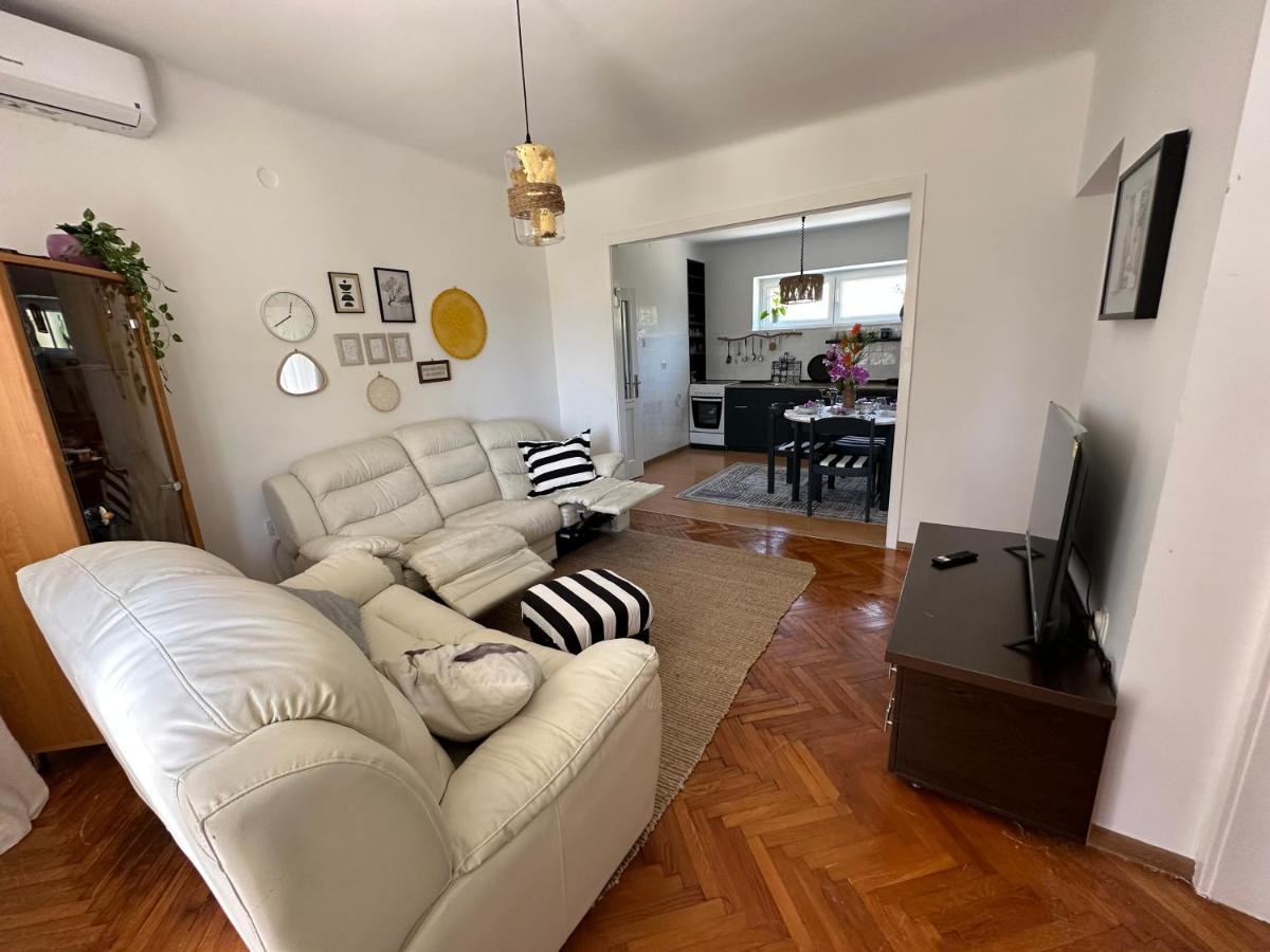Cosy Family Apartment Marina Kastela Near Airport Экстерьер фото